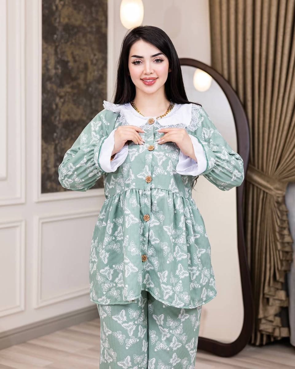 أناقة مختلفة بتفاصيل مميزة ✨
تراك نسائي هاڤ 

موديل كوري

خامة كريشة ثقيل  شغل عراقي 

فري سايز حد ١١٠ كيلو

#توصيل_جميع_المحافظات
#اكسبلور_explored #viral #foryoupage #foryou #fypتراكات #فستان
#فساتين
#فساتين_صيف
#فساتين_عراقية
#موضة


**إذا كنت صاحب هذا الإعلان وتريد حذفه لأي سبب، رجاءا أرسل رسالة إلى الدعم الفني**