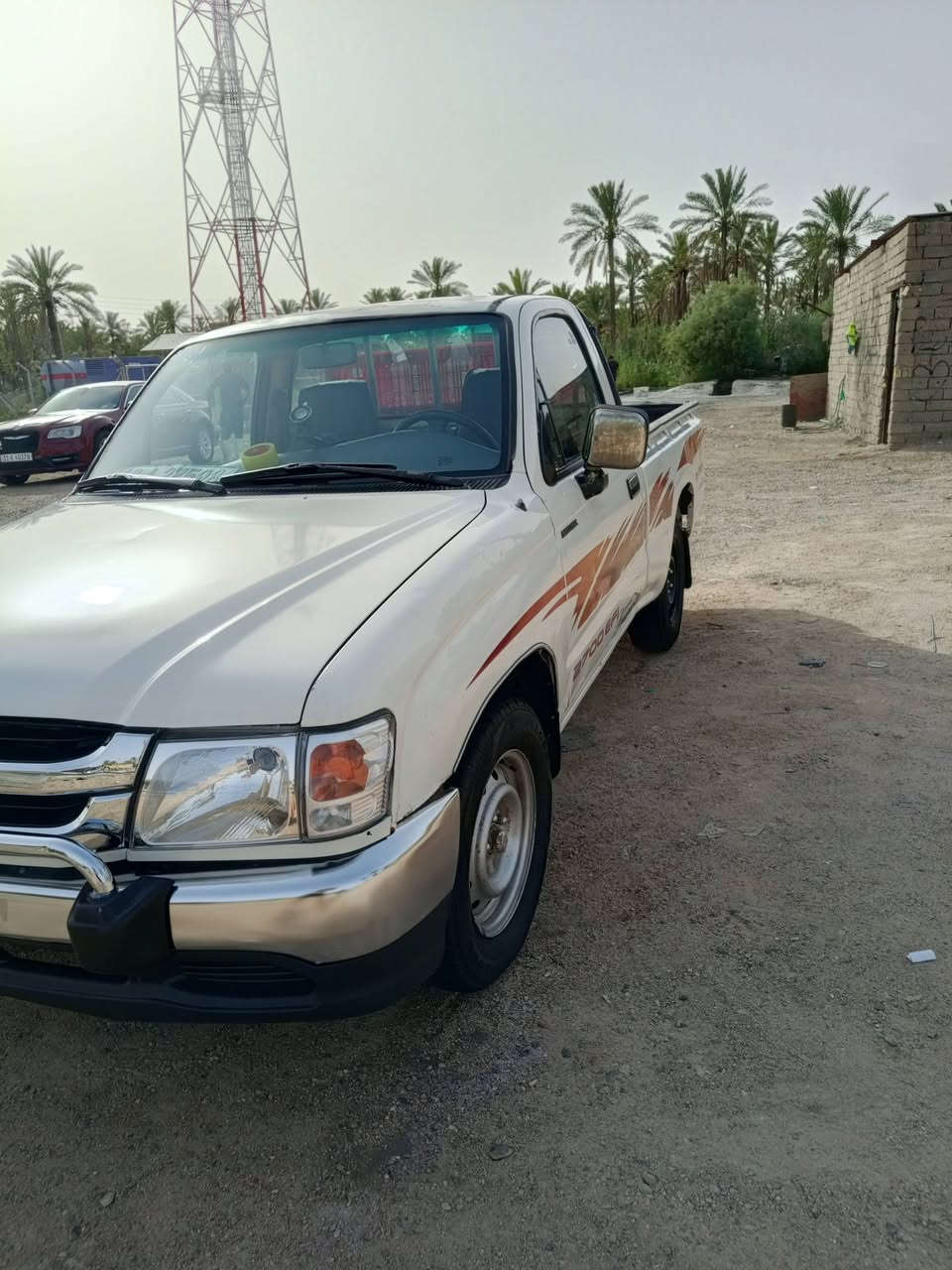 السلام عليكم تيوتا جمره 2002 سياره جاهزه مجهزه من كلشي تبريد حداده رقم بابل سنويه لل2031 بيها ضربه بجم متأذي بس العرضانيه وبيها ملاحضات وبالحقيقه احله من الصور محرك بخاخ كير واكسن كفاله السعر 80 وبيها مجال العنوان البصره قضاء الصادق رقم التواصل ***********
