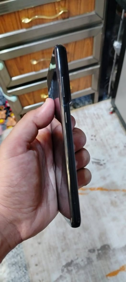 اس 21 الترا امريكي256 ورام 12 
 سنابدراغون 888 
شاشه 120 هرتز
 مع كارتونة الاصلية،جهاز نضيف فقط الدكمة الجانبية تعبانه تعلك وديته نضفوها بس ماصارات لازم تبديل والبطارية شحنها تعبان
300 الف
بغداد الغدير


**إذا كنت صاحب هذا الإعلان وتريد حذفه لأي سبب، رجاءا أرسل رسالة إلى الدعم الفني**