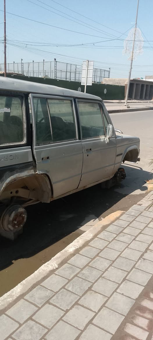 سلام عليكم شباب كالوبر للبيع بيهة مكينه وكير ونجي شغالات ابيعهة علا وضعهة الشراي يخابرني ويدلل***********
