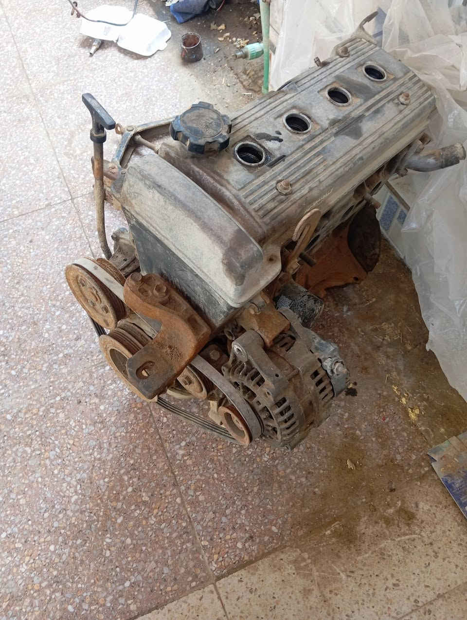 مكينه كورلا شرط الشغل بيها بدايه دخان خفيف لاتنقيص ولاصوت شتريتها السيارتي وبعتها بقت المكينه رايدها 225مكاني ناصريه المركز ***********
