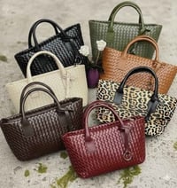 جنط نسائية • جملة • نص درزن