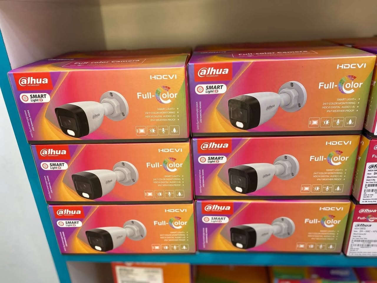 ✅ كاميرات داخلية وخارجية بدقة 2 ميجابكسل:
•صورة ملونة بالكامل ليلاً ونهاراً (Full Color).
•تسجيل صوت وصورة بجودة عالية.
•مقاومة لمختلف الظروف الجوية.
✅ أجهزة تسجيل XVR:متوفرة بسعة 4 قنوات (4ch) و 8 قنوات (8ch).

ورشة متنقله لتنصيب الكامرات في الناصريه 
الآن في #الناصريه #تجهيز_نصب_صيانة 🔥كاميرات المراقبة (منازل-اسواق-شركات-مشاريع-عمارات-
مجمعات سكنية)

تصوير ليلي نهاري ملون وبدقة عالية +FHD
امكانية المشاهدة على الموبايل 🤳

للاتصال 

***********
