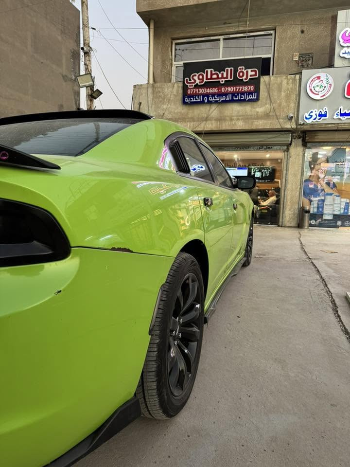 السلام عليكم 
جارجر موديل 2019 
sxt plus
حادثها الجاملغ الخلفي 
لون مميز 
مناقصها كلشي مسويلها ادامه كامله 
غرفتها حلوه وجديده 
لون مميز 
مكاني بغداد 
***********
