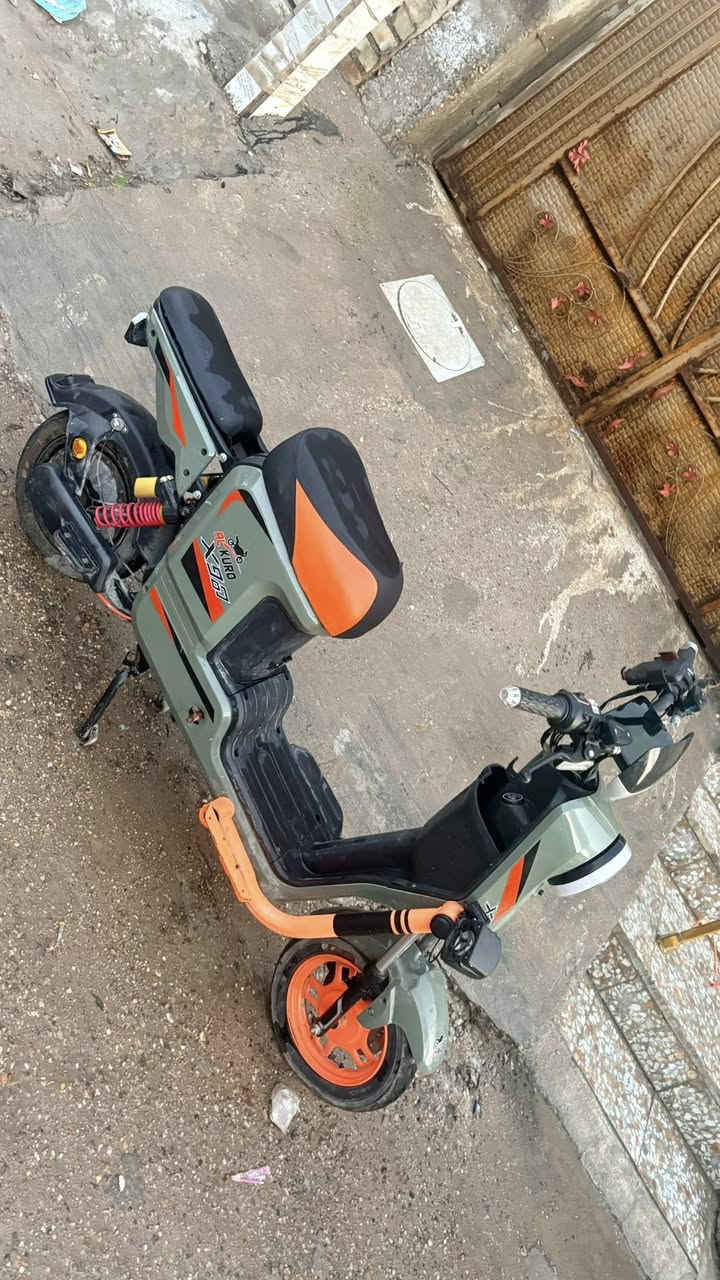 دراجه شحن X900 2025 دراجه نضيفه بطاريات(5) كبار ما تعبانات +الشاشه عطلانه 📍📌 + بيها نقوصات اني ما شادهن 📌📌 سويج وبصمه 
مكاني بغداد العبيدي الرئاسه شارع 20
سعر ٣٠٠ وبيها مجالللللل 📍للشراي 

استفسار خاص او واتساب 
رقم***********
