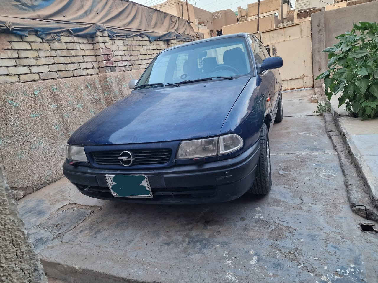 وارد يابان محرك ٢٠٠٠ كير اوتو جام امامي كذلك تخم تاير محرك تبريد كله شرط بأسمي رقم دولي السيارة مكانهه بغداد السعر ٤٥ غير قابل للتفاوض***********
