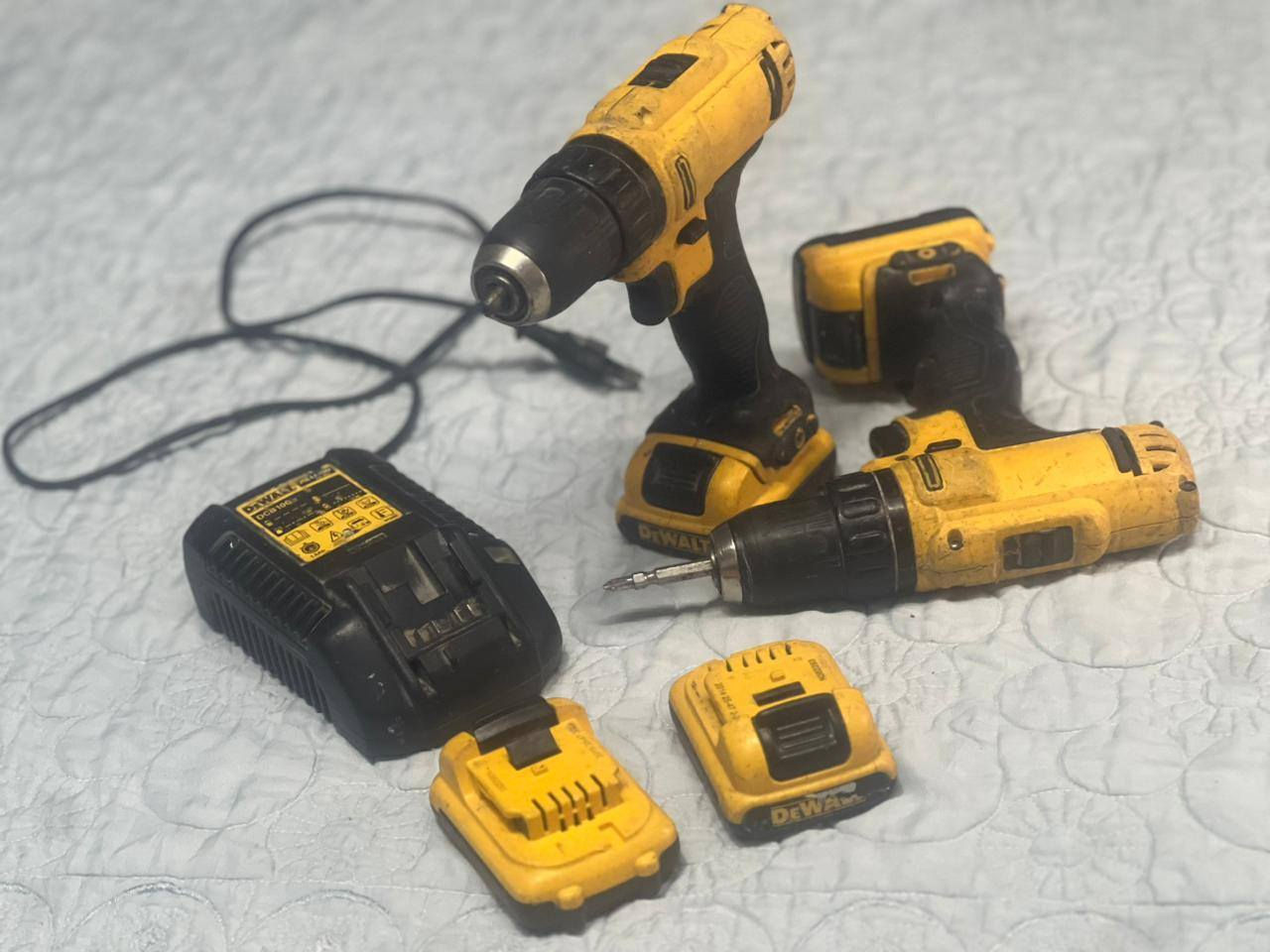 دريلات شغاله
ديولت
AEGالماني
اسعار مناسبه
***********
