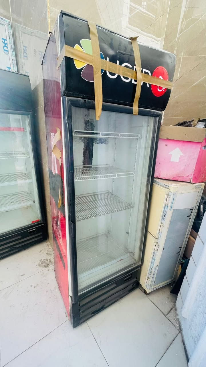 السلام عليكم بردات عدد ٥ للبيع اربعه مفرده وحده مزدوجه  السعر بعد المشاهده مستعمل نظيف  العنوان السيديه شارع المدارس للاستفسار الخاص او الرقم ***********
