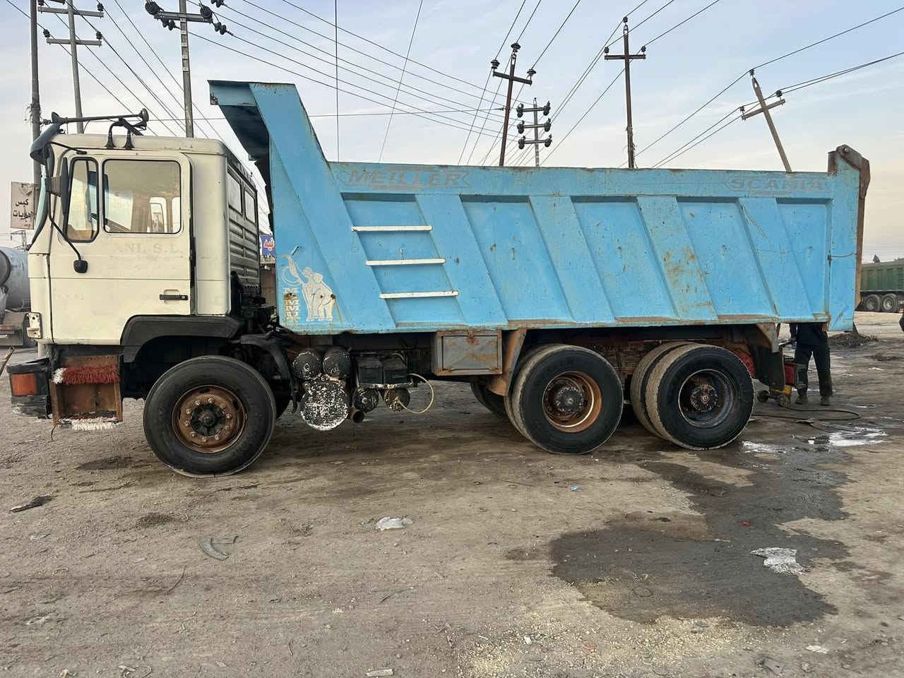 مان صقر موديل 2002 مجموعه نص جي اف رقم نشايه  
مكينه لا تنقيص ولا تبخير كير 160شاصي مكفول بدي مايلر.    سعر (135)
***********
