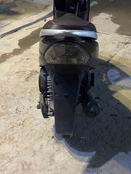 @إشارة السلام عليكم شباب دراجه نامس عدله ٢٠٠٧دراجه مكينه 55دراجه كفراته بلاد دراجه دك 110مثل مي شلعه شك الكاع ومعدل خير من الله تشغيلته سلف هندر باي ساعه دراجه اي نقص مابيه تاخذه تترحملي بيه هورن اشاير سكنات كله شغال بك لايت شغال السعر خاص مكاني بغداد الشعله مقابيل مطعم جكن دي ***********
