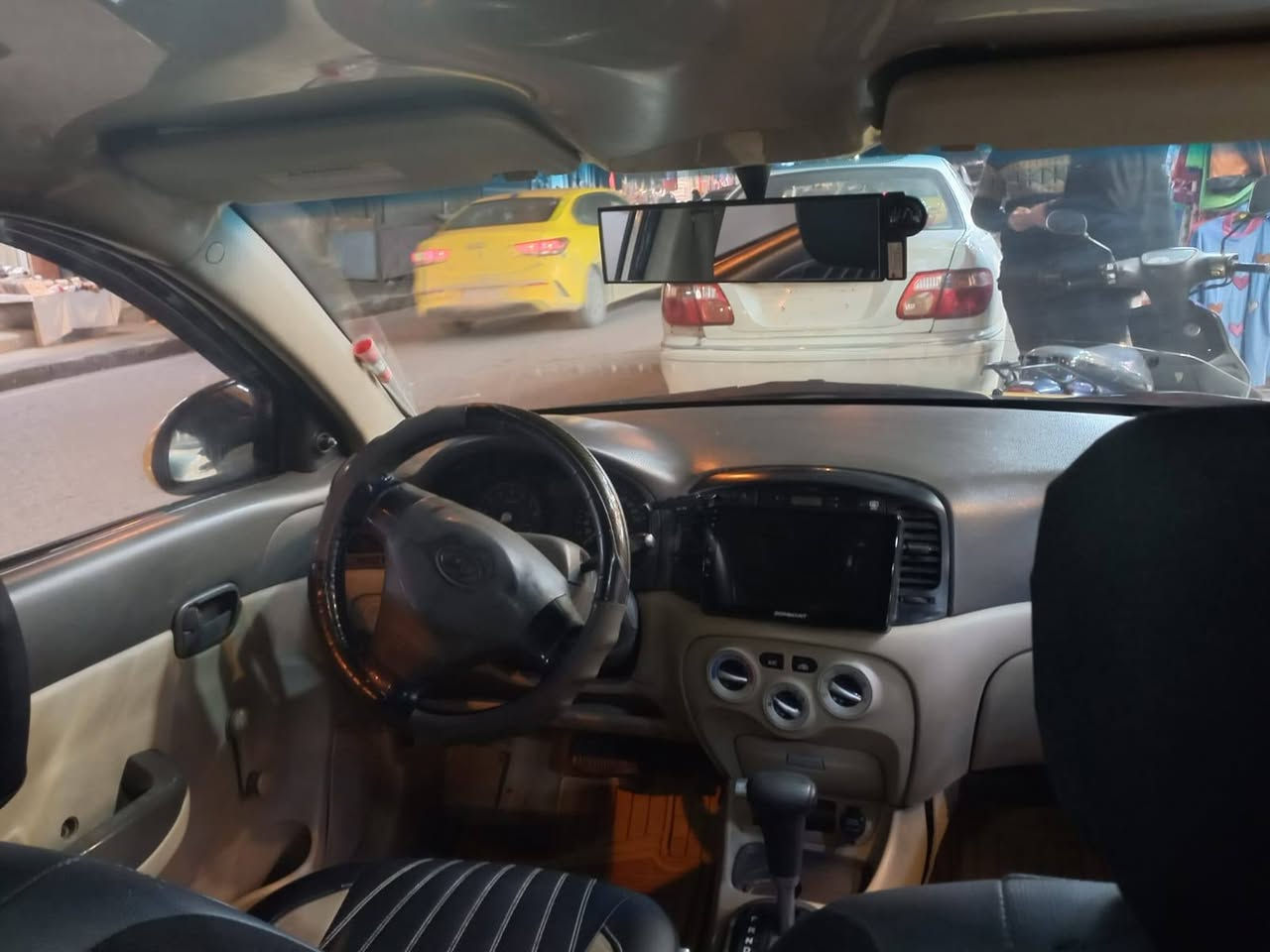 بيع مستعجل🏃 نقد فقط 
اكسنت كوري 🇯🇵
محرك =16
كير توماتيك 
سيارة بدون ضرر فقط تلقيطات تكسي افحص وشوف بعينك 
طخم حدادية كلو جديد 
تدفئ🔥تبريد ❄️
رقم بغداد ال دولي 
هيئة + غرامات صفر =0
شاشا +كامرة +سستم سماعات مضخم صوت 
السعر.... 85 ...وبي مجال بسيط 
***********
***********
