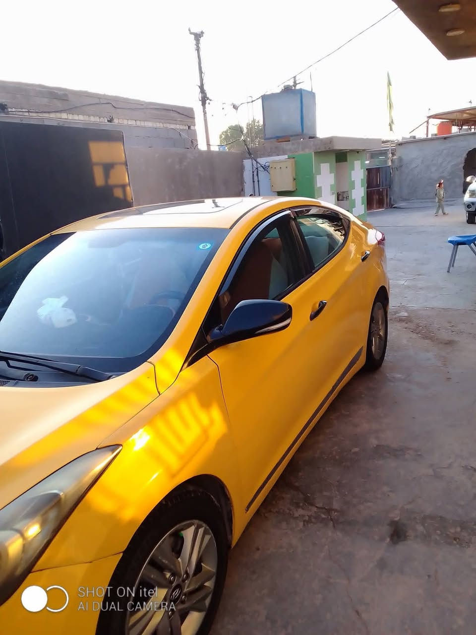 السلام عليكم النترا للبيع موديل 2012 وارد امريكي حادثها جاملق الايمن وبنيد تبديل وباقي السياره كفاله ليبل واحد كلها فول مواصفات فتحه بصمه تحكم ستيرن جهتين كشنات جلد تدفئه بيهن محركها 1800 دوش كير جديد حداديه جديد تخم تاير جديد الهيئه والغرامات مصفره رقم السياره بغداد مكان السياره بغداد السعر 100$ للاستفسار رقم الهاتف ***********
