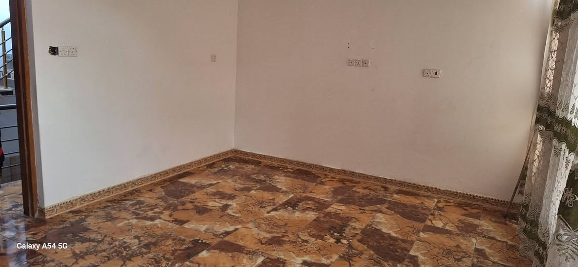 دار للبيع / المساحه ٧٢م واجهه٦ نزال ١٢
ملك صرف زراعي/طابقين ونص
مدخلين/ارضي خدمات خارجيه وصاله وحولي(مطبخ)
وغرفه نوم وخدمات
ط١/غرفتين نوم وخدمات
ط٢/غرفه نوم وسطح
بغداد /السريدات الجديده 
السعر/١٣٠ مليون
***********
