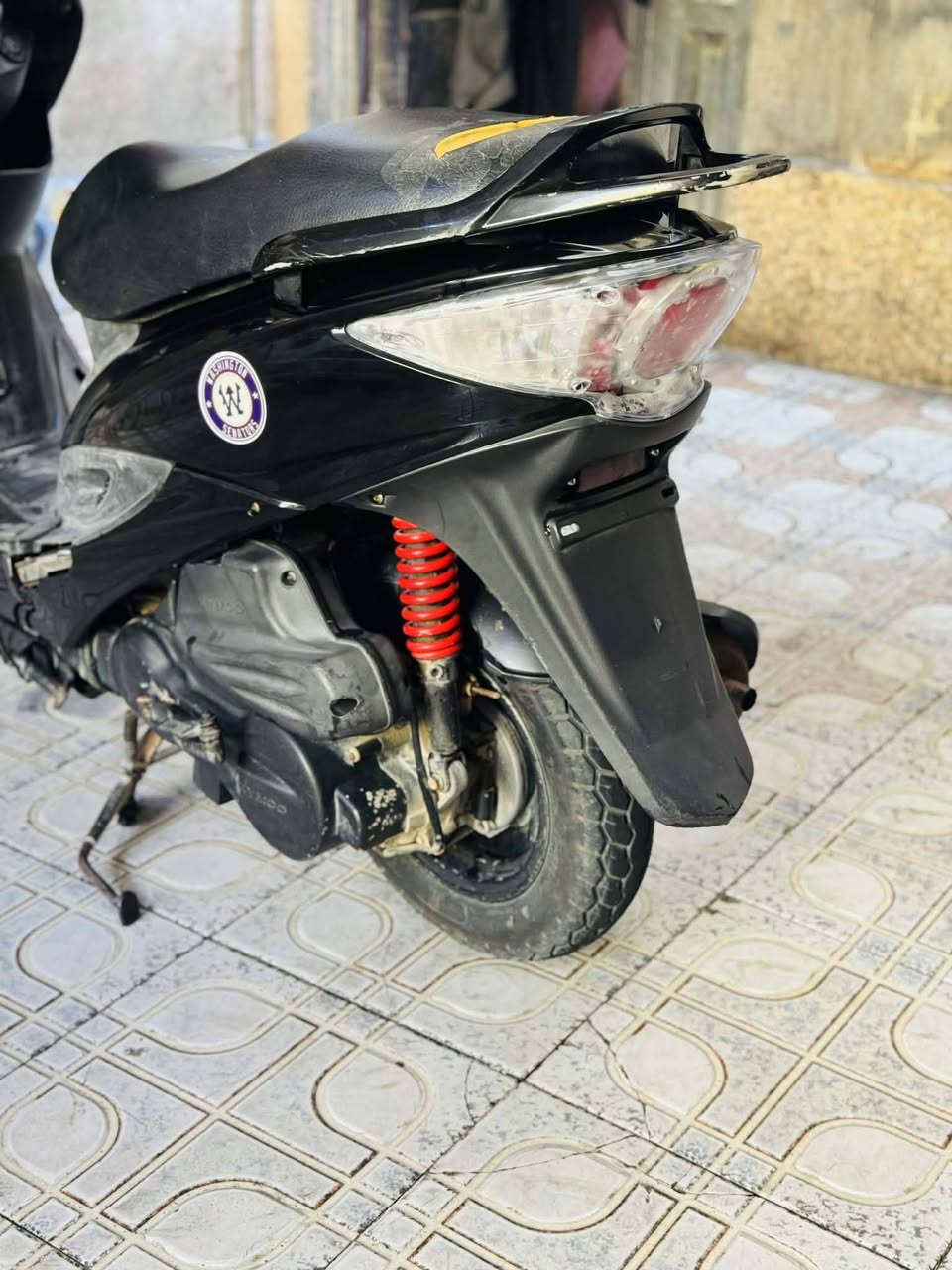 دراجه كامكو للبيع دراجه نضيفه تخبل ماعيزه شي مكينه مامفتوحه شرط الفحص السعر ٦٠٠ وبيه مجال مكاني نجف 
واذا عندك. مراوس نزل بل تعليق


**إذا كنت صاحب هذا الإعلان وتريد حذفه لأي سبب، رجاءا أرسل رسالة إلى الدعم الفني**