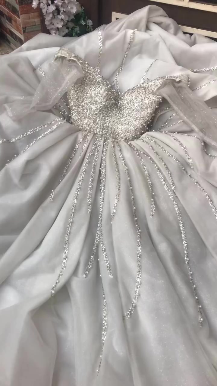 بدلات زفاف ستن بياض ناصع للبيع سعر مناسب نضافه ٩٩سحابات قياطين الظهر


**إذا كنت صاحب هذا الإعلان وتريد حذفه لأي سبب، رجاءا أرسل رسالة إلى الدعم الفني**