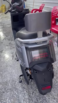 دراجه كهربائيه للبيع جديده لوك مكفوله كلها السعر 750 اتصال على الرقم 0...