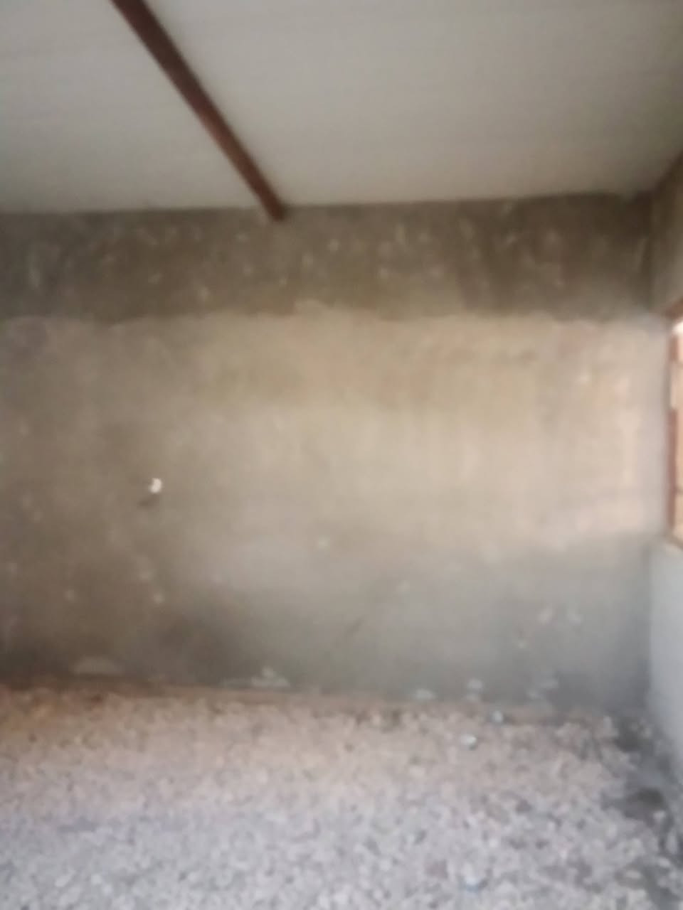 مشتمل للبيع في حي الحكيم شارع كاضم عطوف قرب حسينية ابو مهدي بناء حديث يتكون من غرفة نوم واستقبال وهول ومطبخ ومنور وصحيات السقف سندويج الارضيه صب مناسب جداً الشراي يتفضل خاص اويتصل على الرقم التالي ***********
