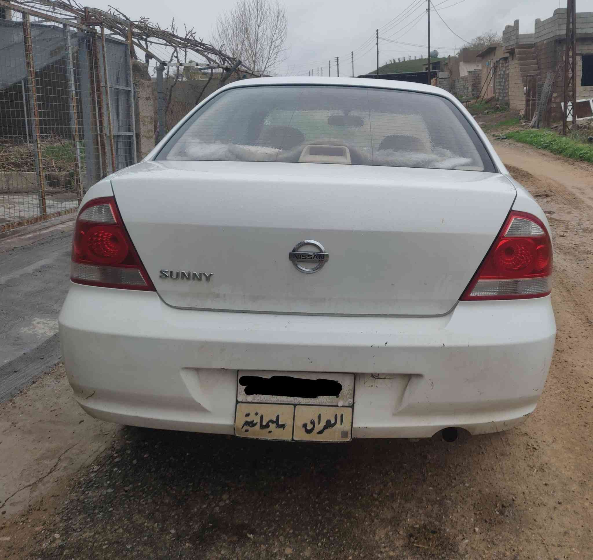نیسان سەنی 2012 nissan sunny 
کۆری 
مەکینە سپی 1.6
یەک پەڵە ساردی هەیە 
تەبرید و گەرمی بەشەرت 
دەفتەر بەنزینی هەیە
سەنەوی تازەیە تامانگی 4ی  2027
گێڕ و مەکینە و کارەباییات بەشەرت 
نرخی 113 گەڵا و مامەڵە
***********
***********
کۆڕەکەکە ڤایبەر و واتس ئەپیشی لەسەرە 

نیسان صني موديل 2012
كوري 
محرك ابيض 1.6
دفتر بنزين بي 
تبريد تلج  ، تدفئە نار
کیر و محرك و کهربائيات بشرط
سنوية جديد حتى 2027
سعر 113
رقم تلفون 
***********
***********

