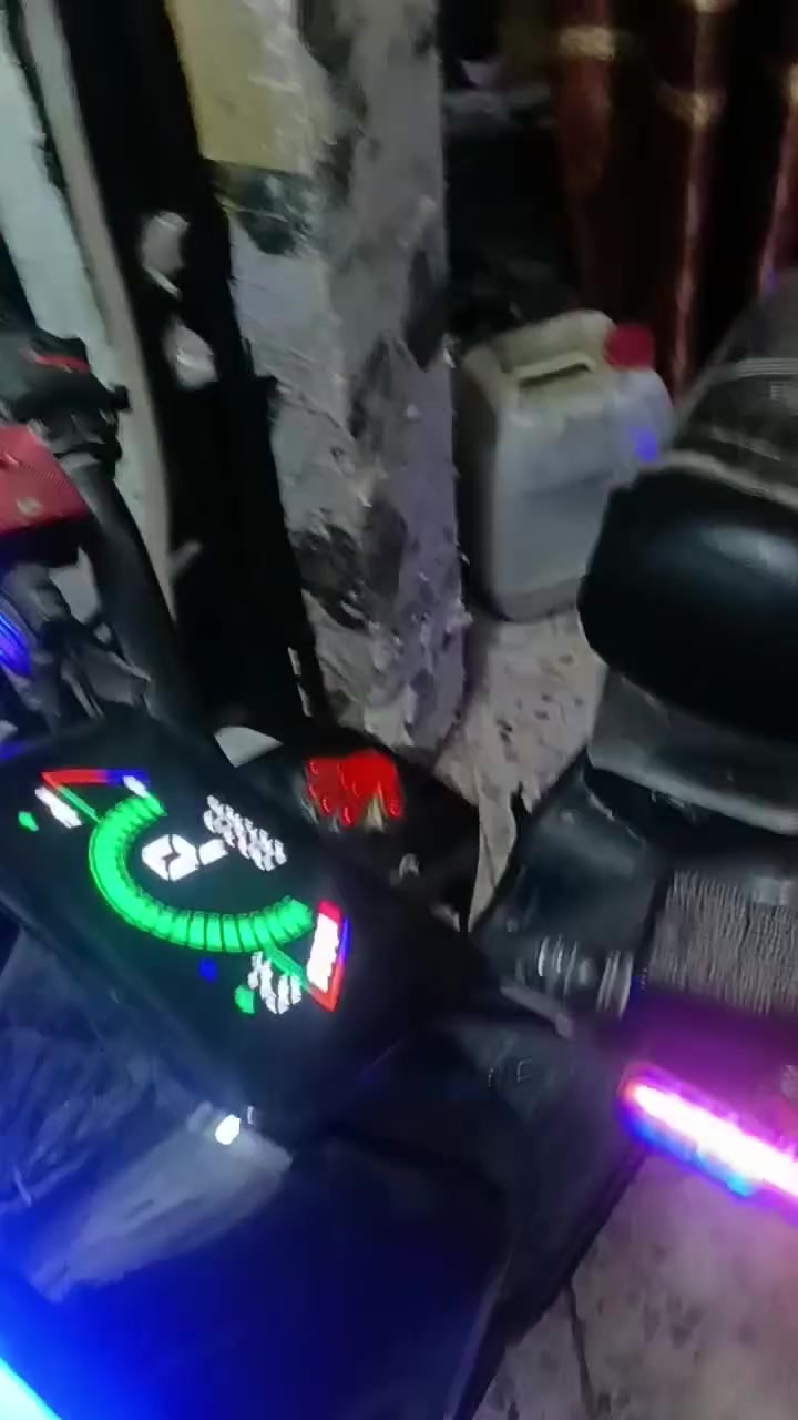 للبيع R9 موديل 25 شرط الفحص سعر 300 كربلاء ***********
