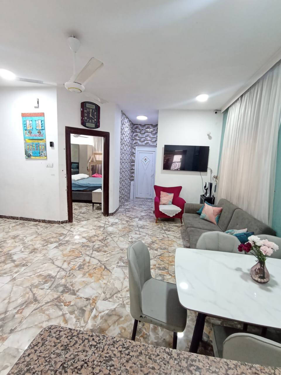 دار للبيع طابو ملك صرف المساحة 180 م غرفتين نوم صالة كليدور مطبخ مجمع صحيات
العنوان ايي غرق حي الحسين خلف محطة وقود اليسار ،(شارع السبيس) لمعرفة السعر وباقي التفاصيل يرجى الاتصال على الرقم ***********
***********
