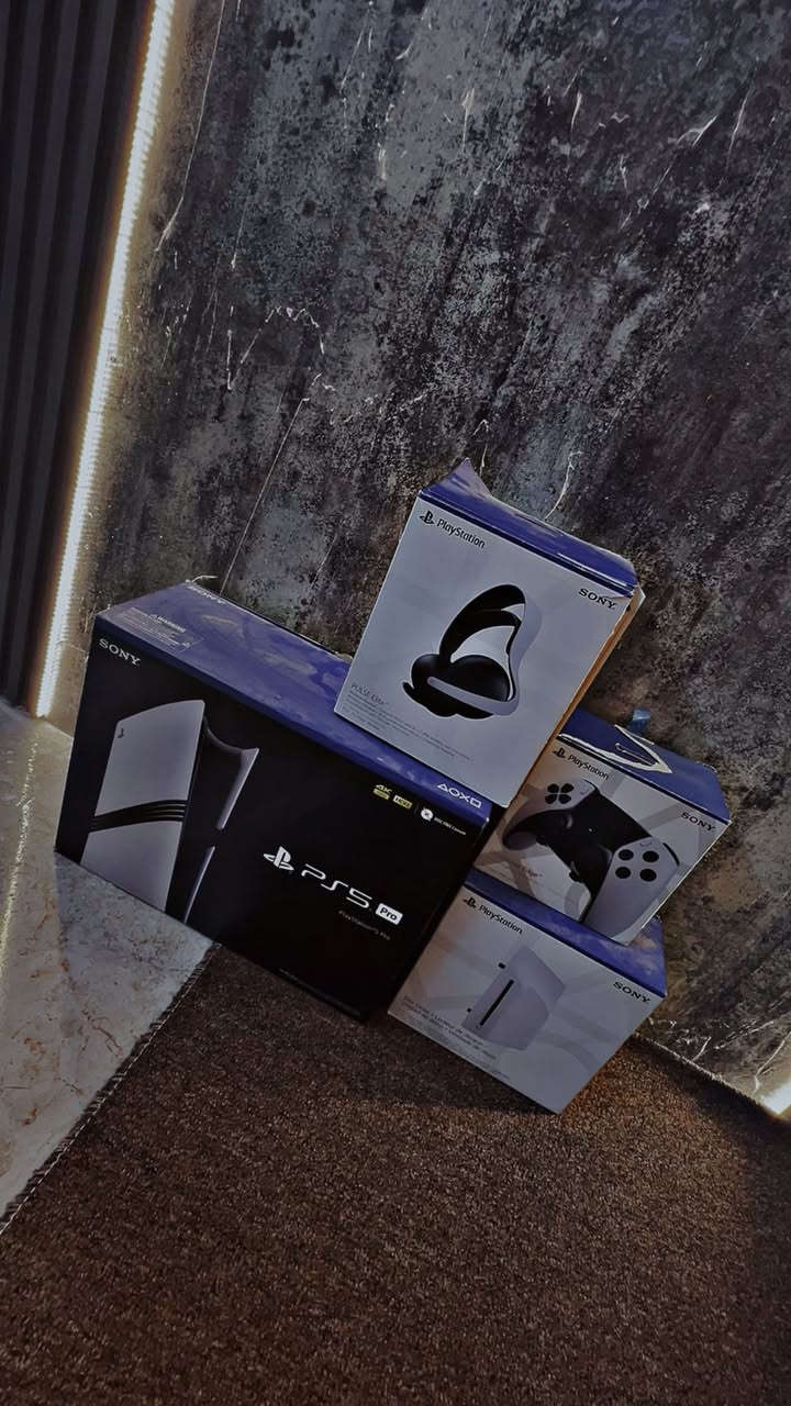 السلام عليكم عندي ps5 برو للبيع كامل ملحقاتة 
رقمي ***********
