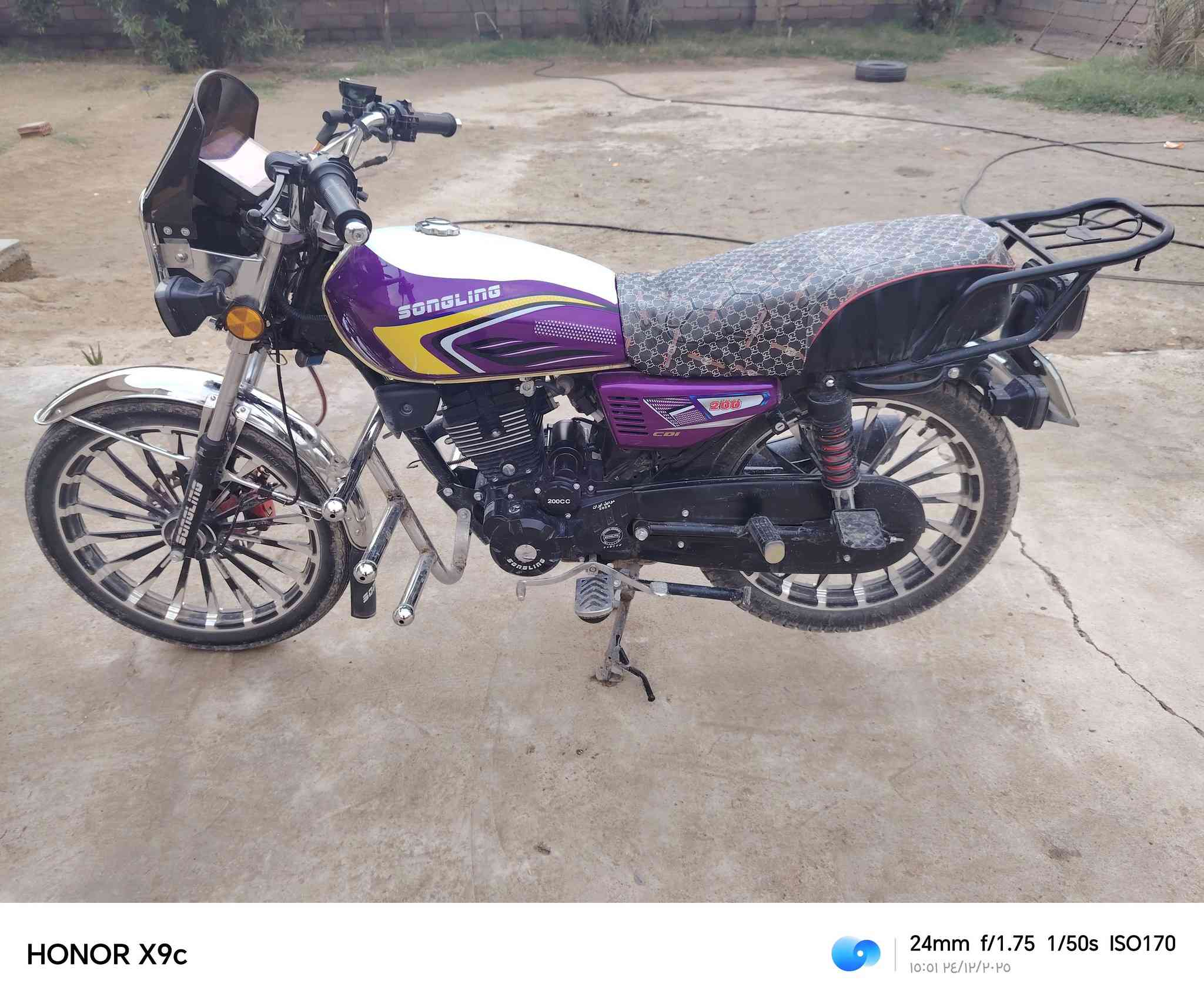 يالله
سلام عليكم سيفان موديل 2026 للبيع كفاله عامه اكفله من شخط لون بنفسجي مميز 
محرك 200 cc دراجه كله وضع شركه زيرو بعده كله شغاله مابيه ايي نقص ربع متصرف عليه 
مكاني ديالى ناحيه السلام قريه صريوات 🤙 جوه السوك 825 بي مجال بسيط حك الجيه رقم 👌 ***********
