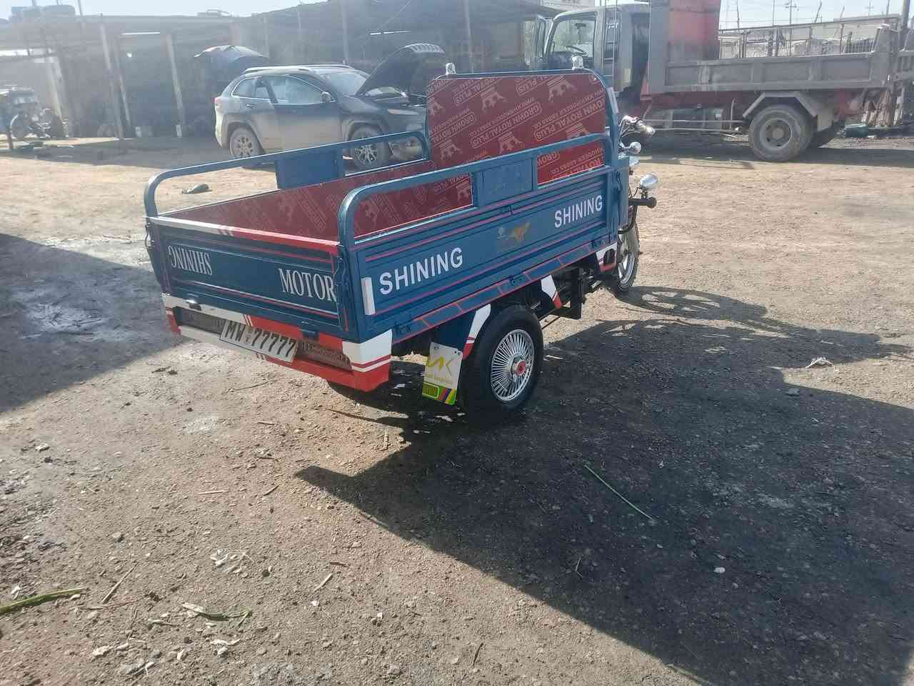 السلام عليكم ستوته للبيع موديل 20 محرك 24 اوراق اصولي كفاله عامه ستوته جاهزه  المكان بابل الحمزه الغربي الرقم***********
