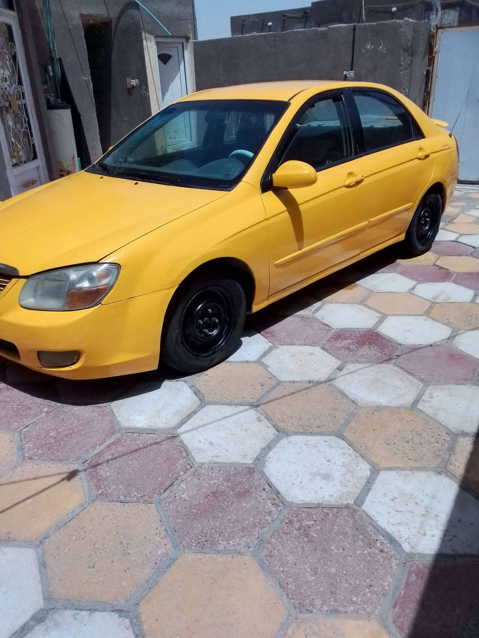 سبكترا موديل 2009رقم ذي قار  ومكانها ذي قار  مركز ..تحويل ثاني يوم 
كير ومحرك كفاله توني شادهن حاويه
قطرتين المرغوب   ..حجم المحرك 2000 وارد امريكي 
تبديل جاملغ امامي بدون دواخل 
سياره مكفوله من الضربه والكص والكلبه والعيب الشرعي 
حداديه امامي خلفي جديد 
تخم تاير جديد   كهربائيات كيجات اناره كلها شغاله 
.........السعر 68 وبي مجال ..للتواصل ***********
كلشي ذاكره كدامك بل منشور ..
