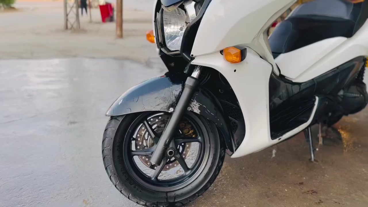 فورزا 011
مكينه شلعه ومعدل خرسه ناعمه
عميه بلاديه سبورت S7
تراي وين ما يعجبك 
كفراتها 80‎%‎
كلجات نظيفه بلاد قايش نص عمر
كهربائيات شغاله 
دهن امزويل
اوراقها كامله اصولية
مكانها حلة سعرها 1300 وبيها مجال 
***********
