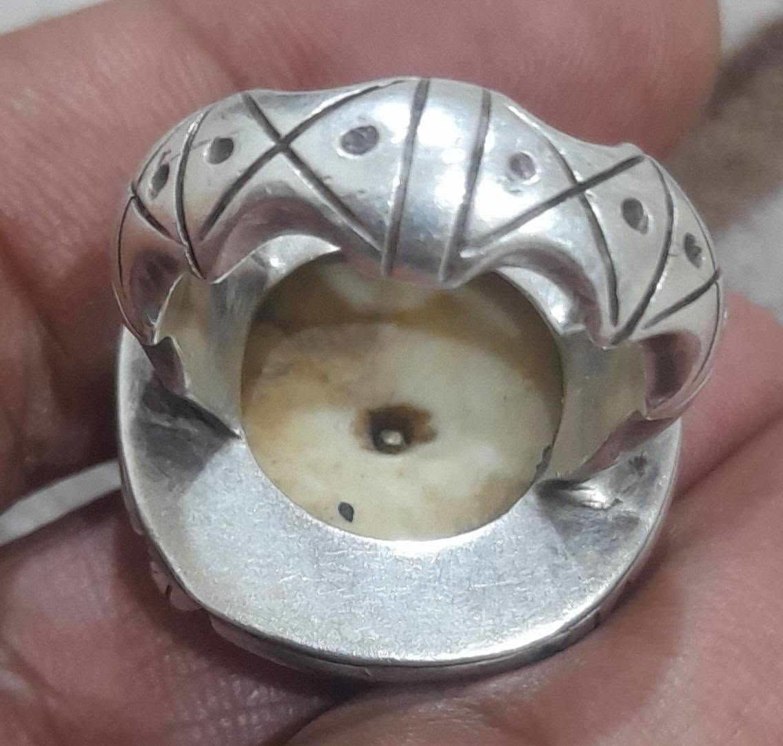 خاتم عطف قديم صياغه ثقيله البيع


**إذا كنت صاحب هذا الإعلان وتريد حذفه لأي سبب، رجاءا أرسل رسالة إلى الدعم الفني**