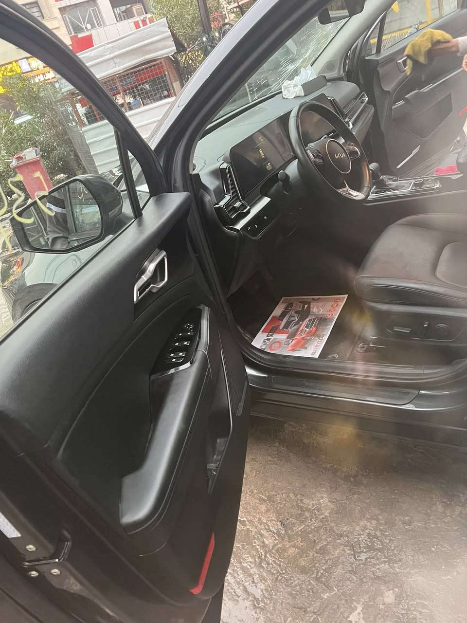 بسم الله الرحمن الرحيم كيا سبورتج موديل24.    المواصفات EX السياره فول ماعدا الفتحه لون سيارة نفطي ممشه السيارة 5 الف حادث سيارة جاملغ تبديل نفس لون ول بنيد ربعه مصبوغ المحرك 2500 سيارة بدون رقم  ترقم جميع المحافضات سيارة جاهزه ماناقصه شي سيارة بيها نقص ايرباك الدشبول السعر 175 بيه مجال الستفسار ***********
