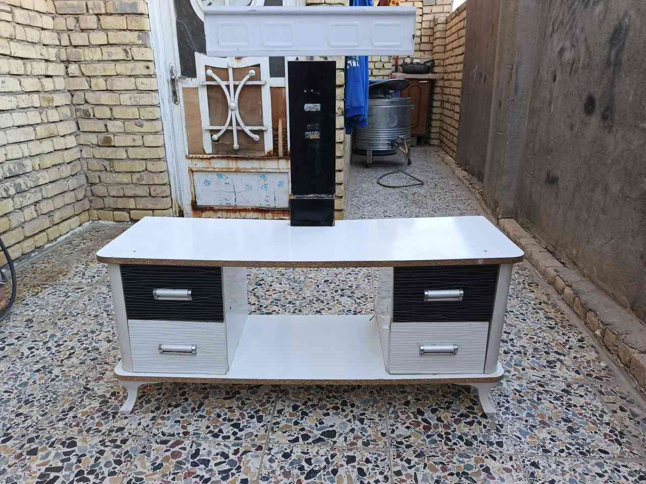 للبيع
الطباخ ب 125الف
الميز ب 30الف
***********
