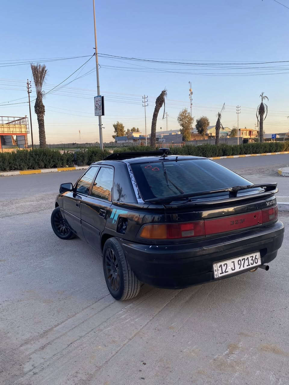 مازدا 323 صرصر 
كير ومحرك شرط 
جامات كهرب 
سلايت كهرب 
مرايات كهرب 
رقم نينوى انكليزي 
سنوية وارقام وهزة كلو جديد بأسمي اني الشرعي 
شرط التحويل 
كوبون بانزين الكتروني 
سيارة جاهزة ماعايزها شي 
السعر 27 وبيها مجال بسيط 
ترهم مراوس للاستفسار  
***********
***********
