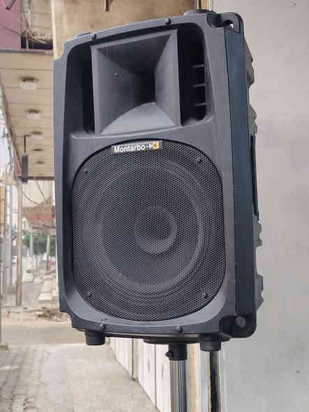 جهاز تركي سيرفو +زوج سماعات إيطالي اصلي +مونتير إيطالي +ستاندات للبيع السعر خاص ***********
