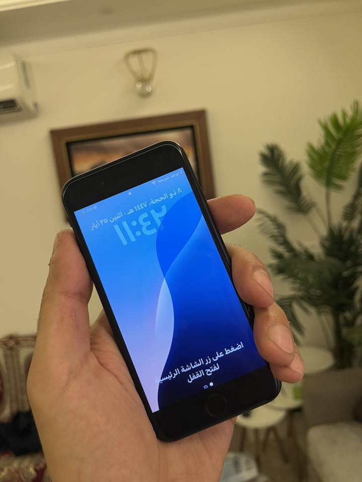 ايفون se انتبه se اخر تحديث 26 محدث كلشي ابلادي ممبدل بي شي مكفول بطاريه ٧٣ ذاكره ١٢٨ السعر ١٥٠ الف بغداد اليرموك 
***********
