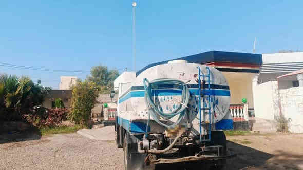 دنكر ماء 10طن محرك كير اكسل شرط شاصي شرط رقم اربيل تانكي مغلون جاهز عل شقل مكانو ناحية الزاب استفسار *********** كركوك
