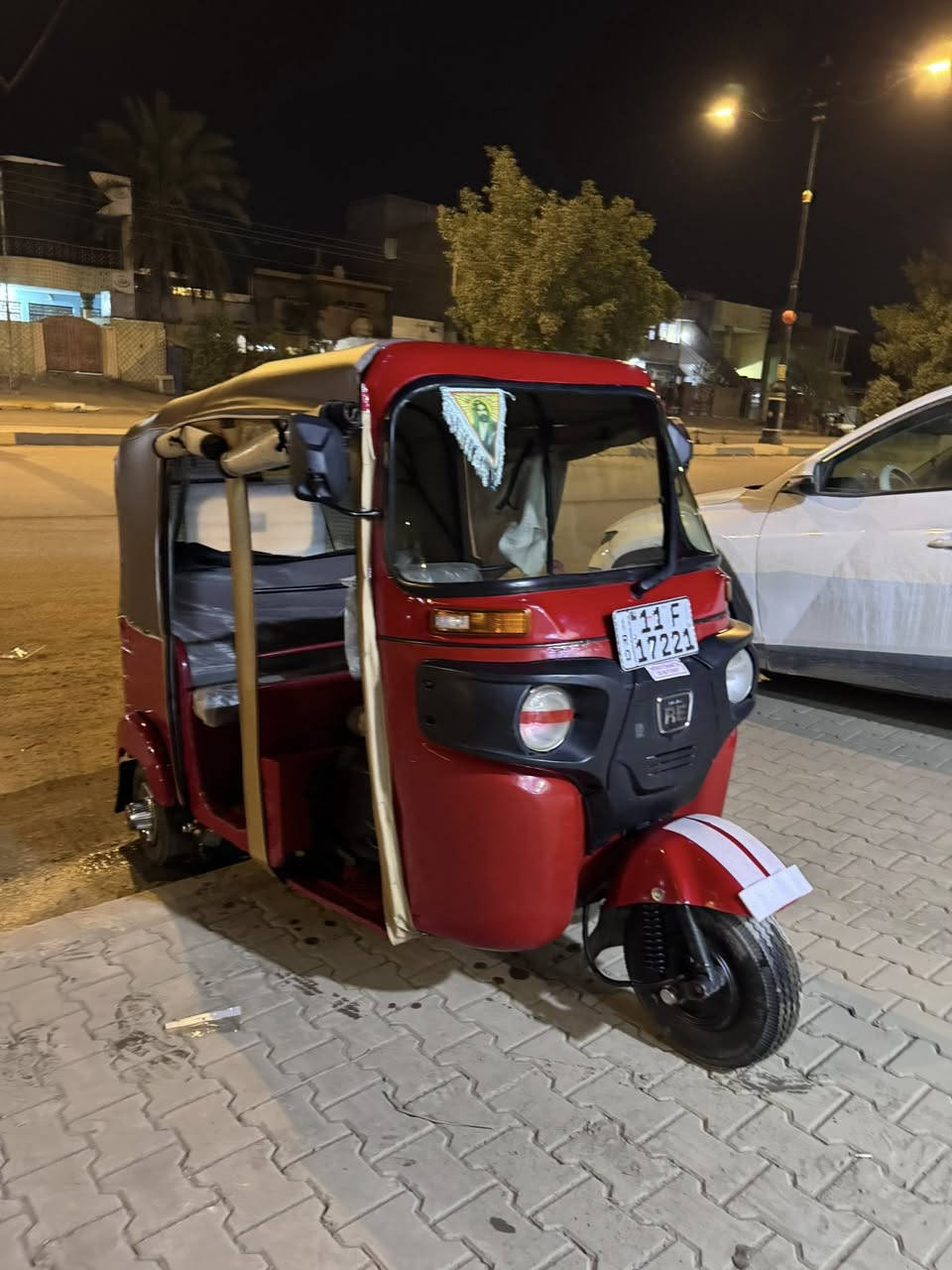 التفاصيل بلفيديو شوفه يلا تتصل مو تتصل وتكلي شبيها
تكتك 2020 رقم بغداد لوحات انكليزي تحويل ثاني يوم مصبوغة عام للجمالية مكينة مكفولة التكتك كاملة مكمله من اي نقص تاخذها كبل للشارع مكاني ديالى بعقوبة شارع جرف الملح شراي اتصل ودلل *********** السعر 6 ملاين وبيها مجال
