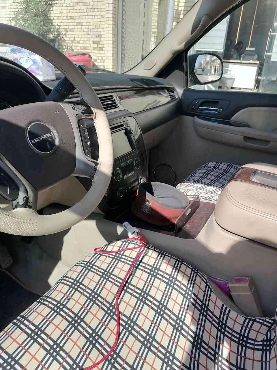 سلام عليكم من رخصت الادمن المحترم سياره يوكن دنلي فول قول 2008 داخل جلد خليجي صبغ بيهه قطعتين فقط مكان السياره بصره السعر 83 وبيهه مجال تليفون *********** متواجد وات ساب واتصال
