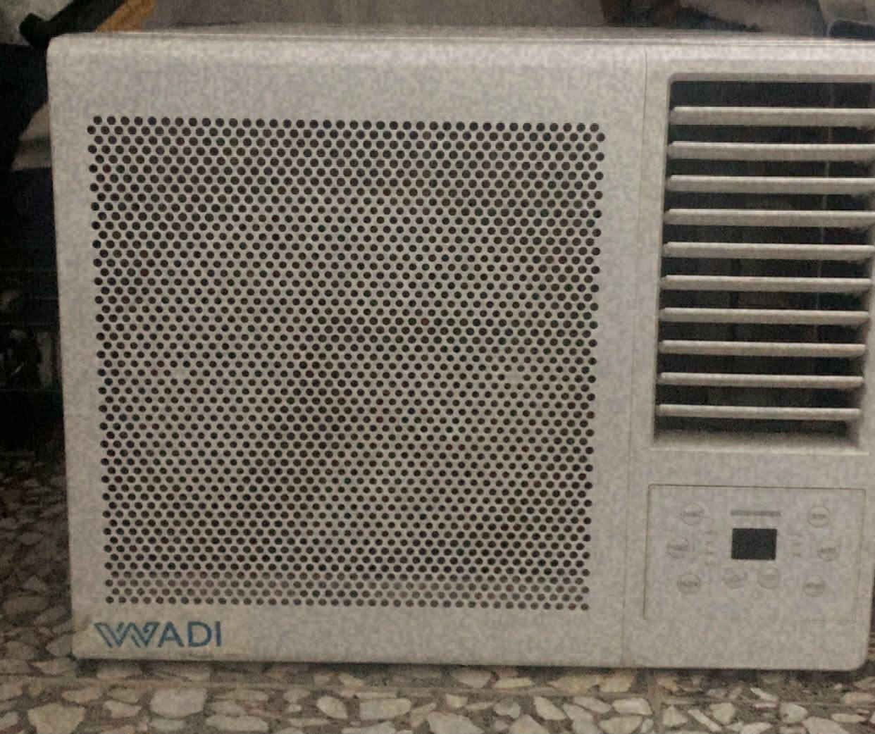 السلام عليكم مكيف للبيع 
المكان بغداد الشعب السريدات

جديد مالته ب٣٥٠ شاهد الله  وهوا يخبل نضيف حيل مـقاصر بس متوازية ودابيعه مستعجلة ستعملنه شهرين فقط نضيف 

مكيف انفيرتر 3 ارباع الطن

نوعيه وادي


**إذا كنت صاحب هذا الإعلان وتريد حذفه لأي سبب، رجاءا أرسل رسالة إلى الدعم الفني**