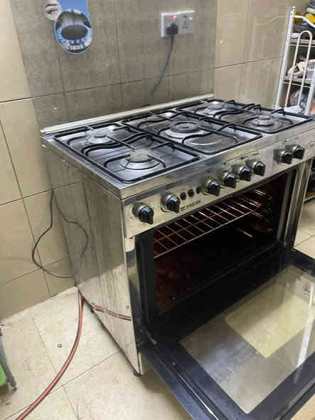 طباخ مصري فريش الكراده ***********
