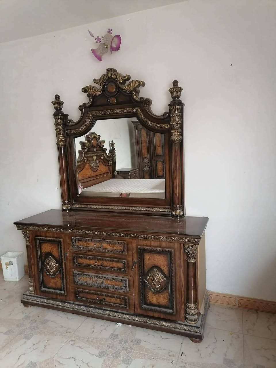 غرفة نظيفة متكونة مـن ٥ قطع للبيع مابيها ضرر أخت الجديد

المكان / شهربان حي العسكري


**إذا كنت صاحب هذا الإعلان وتريد حذفه لأي سبب، رجاءا أرسل رسالة إلى الدعم الفني**