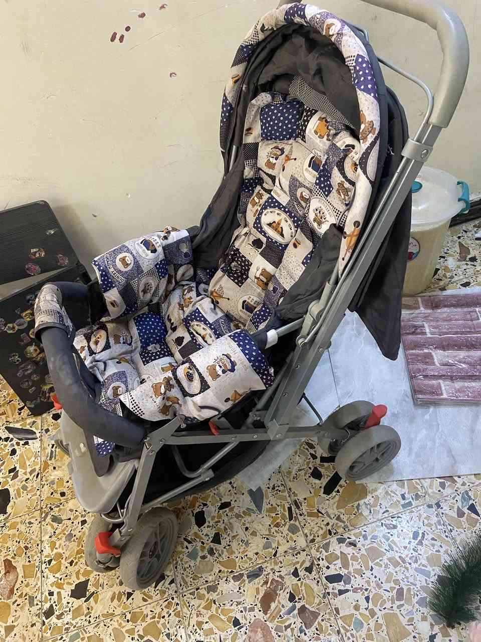 للبيع جربايه هيه ولدوشك ب60 
عربانه ب 25 نظيفات مابيهن شخط مكاني بغداد حي جهاد 
عندي باسكل حجم 90 مال ولد يعني


**إذا كنت صاحب هذا الإعلان وتريد حذفه لأي سبب، رجاءا أرسل رسالة إلى الدعم الفني**