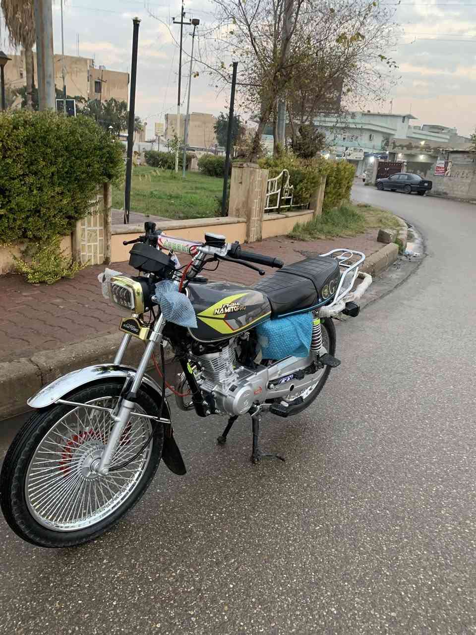 نامي برو مديل 2025 دراجه صفر ماشيه قليل فول نضافه محرك شرط صبانه مطاخه كهربائيات شغال وياله مسطره دراجه فول شلعه ومعدل فول دراجه كله بشرط منفيس وسويج بلادي ويها كارت تشغيل  سعر ٦٥٠وبيه مجال قليل رقمي***********
