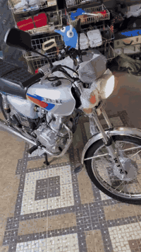 نامه امتياز للبيع
دراجه موديل ٢٠٢٦ لوك لوك
صفر بعدها فول ومكفول
السعر 750 وبيها مجال قليل
الرقم:***********
