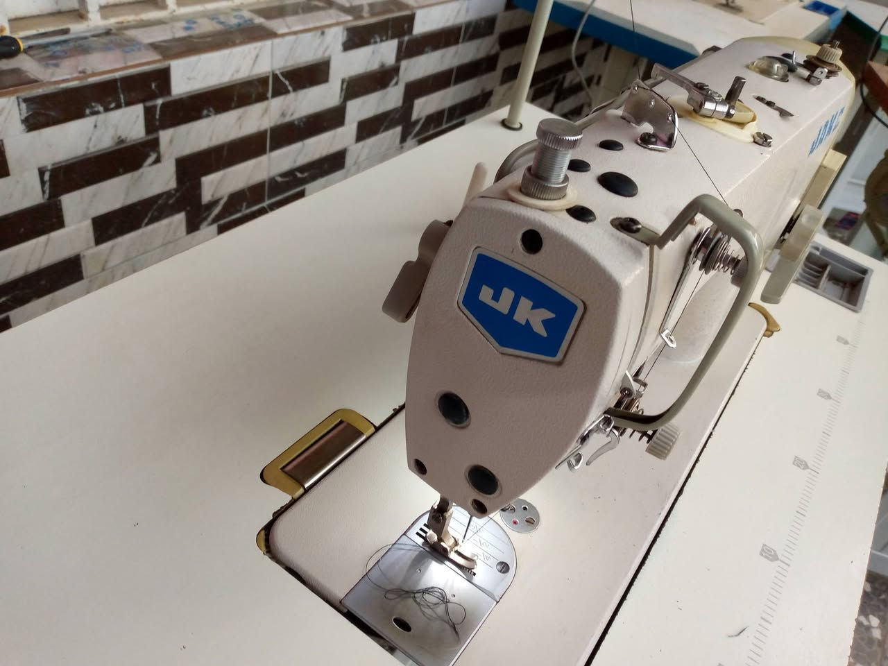 جاكسي  نظيفه ممتازه جيدا جدا كاتم تحكم سرعه مكانه الشعب  توصيل ماعدنه السعر 240


**إذا كنت صاحب هذا الإعلان وتريد حذفه لأي سبب، رجاءا أرسل رسالة إلى الدعم الفني**