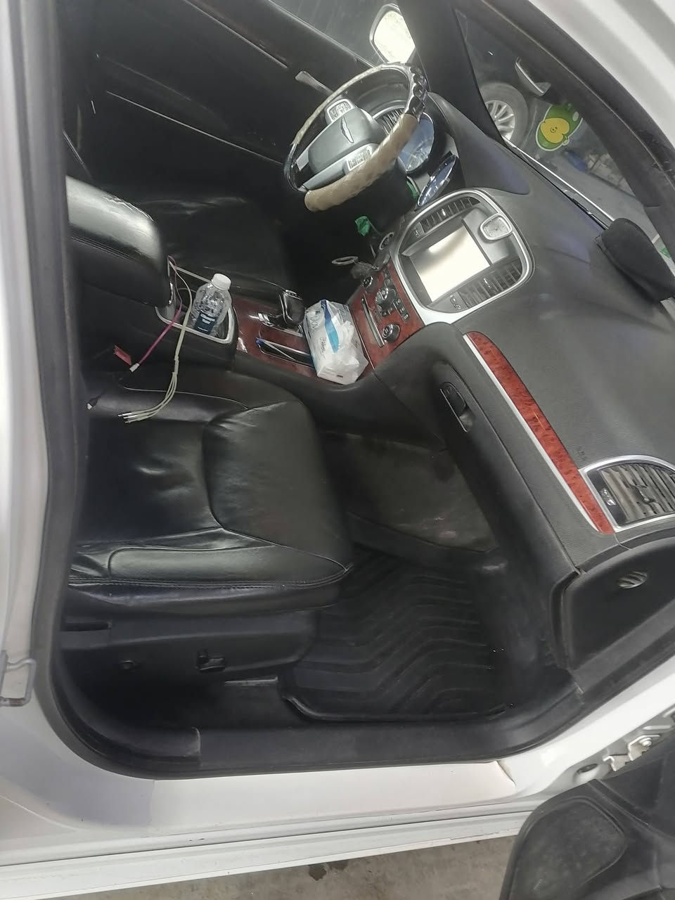 السلام عليكم شباب
2012 محدثه
***********
