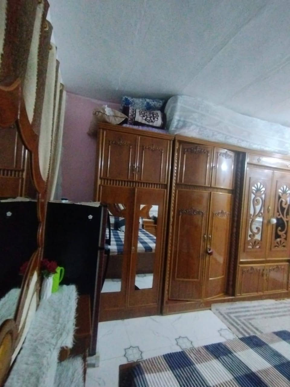 غرف اخشاب ام سته تزكام  للبيع العنوان الماجديه انا مكلف بالنشر الشراي اتصل على رقم ***********
