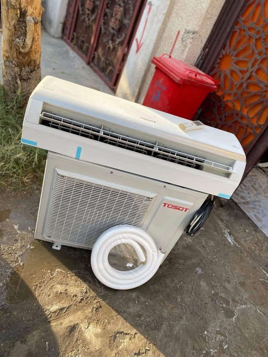 السلام عليكم اخوان سبلت للبيع نوع توسوت ثنين طن السبلت بعده جديد مستعمل قليل نظافه 90/100 كامل مكمل غاز مفول وعل فحص ماطور بلادي تبريده ثلج ☃️❄️🧊 تدفئه نار 🔥🐦‍🔥❤️‍🔥 السبلت راديتراته بعدهن صفر السبلت مغسول وجاهز بس شد السبلت كلشي يشتغل بي حساسات موزعات السبلت مع كامل ملحقاته بواري جديد بل كارتون وايرات ريمونت السبلت بلادي مكفول من فتحت البرغي
السبلت تاخذه من باب بيتي وبي ضمان 
التوسوت معروف بتبريده وتدفعه القوي 
السعر : 375 وبي مجال كلش بسيط 
للاتصال : ***********
الموقع : بغداد شارع فلسطين

