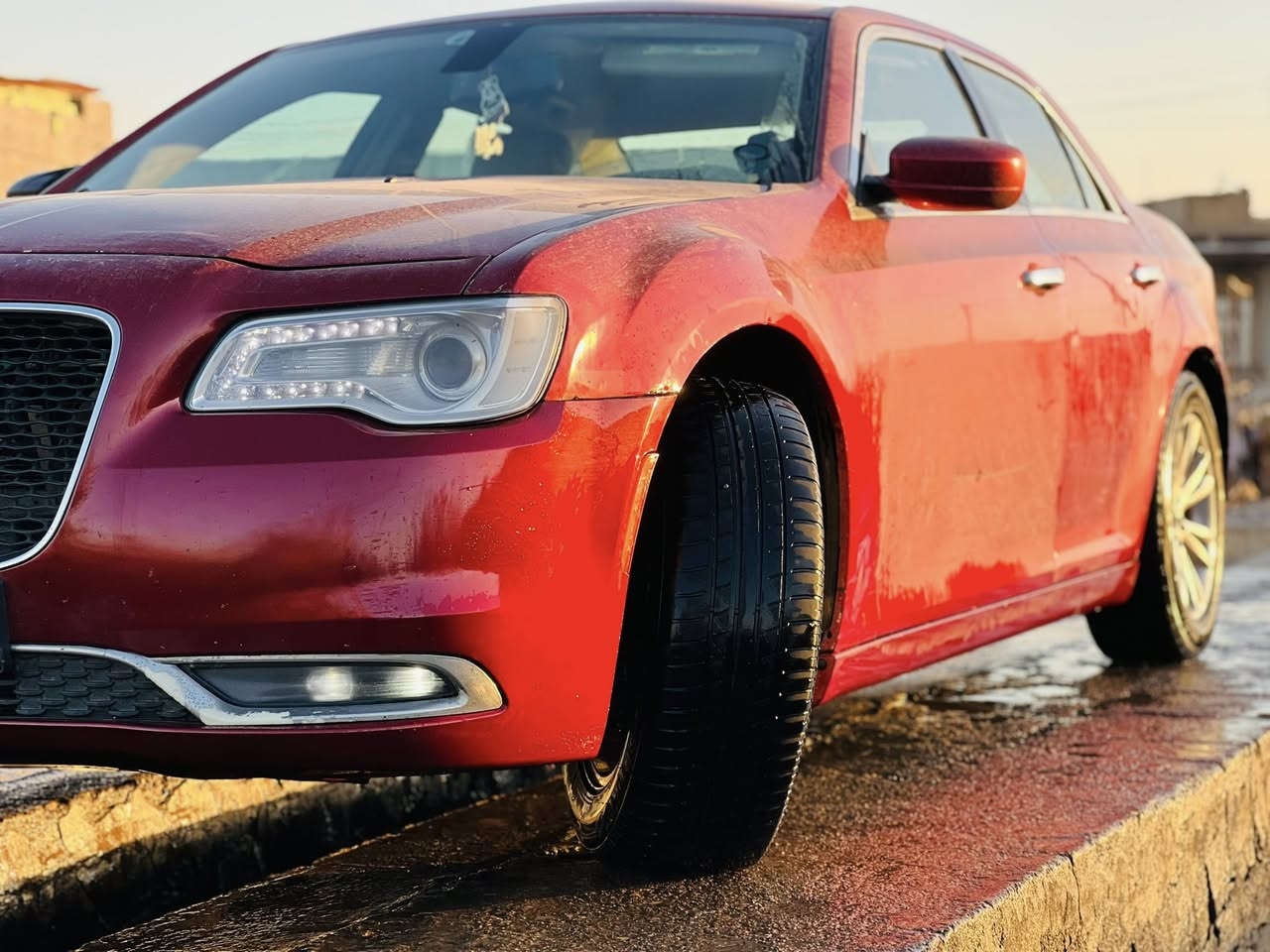 السلام عليكم شباب  اوباما موديل 2012 للبيع مواصفات شاشه كامره كشنات جلد تبريد تدفئه (2) ويل داخل لونين عسلي واسود فول 
مكينه 3600 💣جديده 
كير ماوس طياره✈️  
ويل مكسيكي 
تخم تاير انتاج 25 
صدر امامي خلفي جديد  
تبريد تدفئه السياره جاهزه 
منضومة زنون 
منضومة غاز شغاله 
منضومة بانزين شاده جديده 
بدون حادث السياره كنديه سوناره بلمنشور فقط صبغ 
للأستفسار ***********/***********
