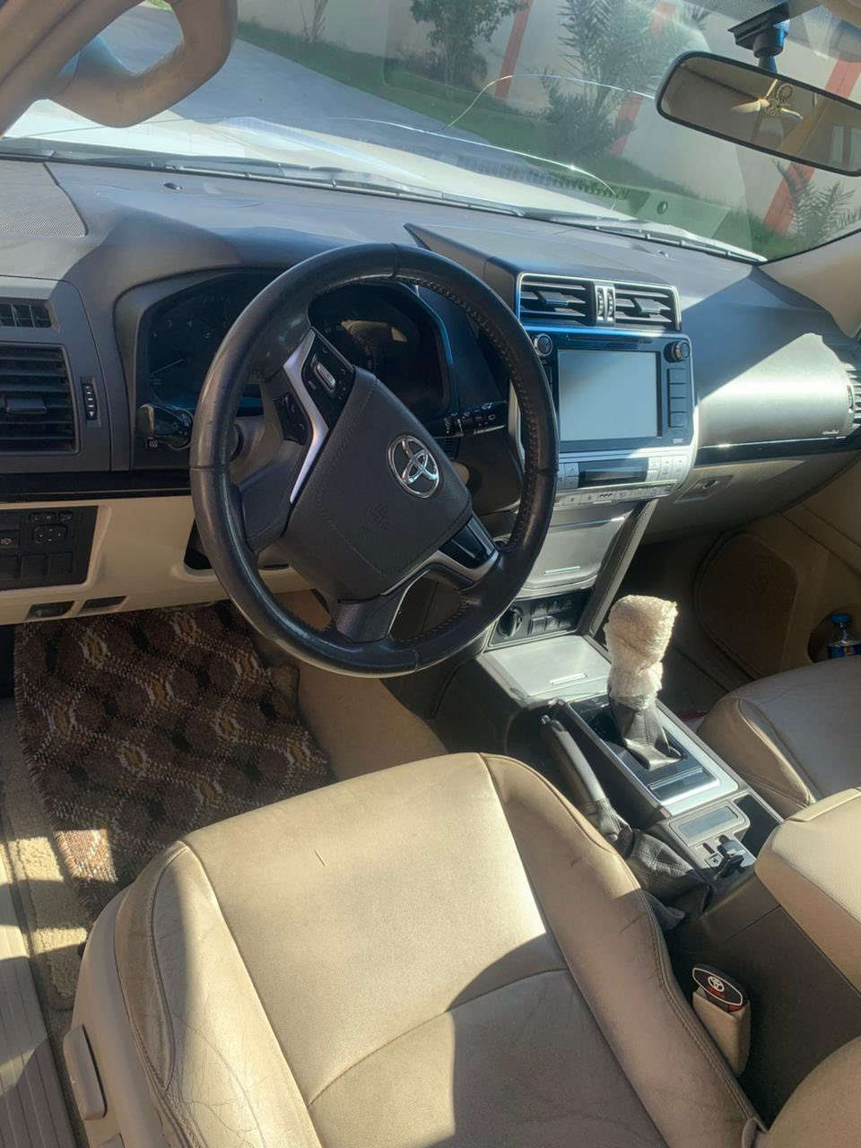 السلام عليكم
للبيع 

برادو 2018 رقم اربيل دولي شرط التحويل ماشيه 145 الف كير محرك شرط مكفوله من الدعاميه للدعاميه السعر 410 وبيها مجال 

للاستفسار الاتصال ع الرقم 

***********
